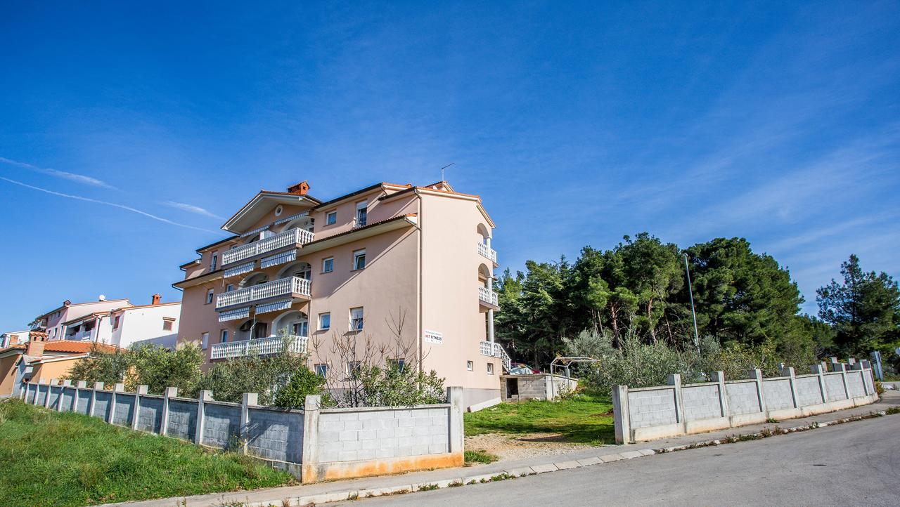 Villa Veli Vrh Pula Exterior photo